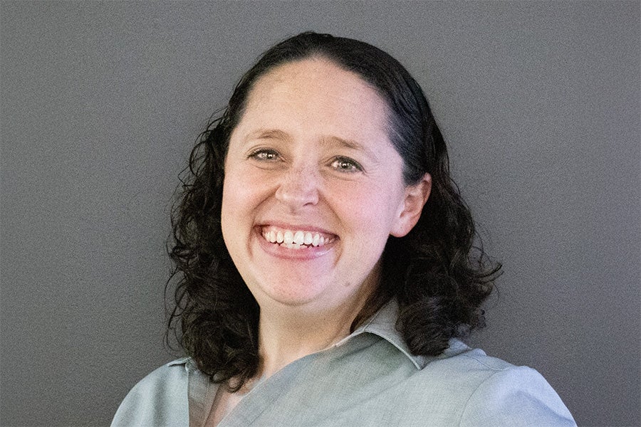 Nikki Arrington headshot