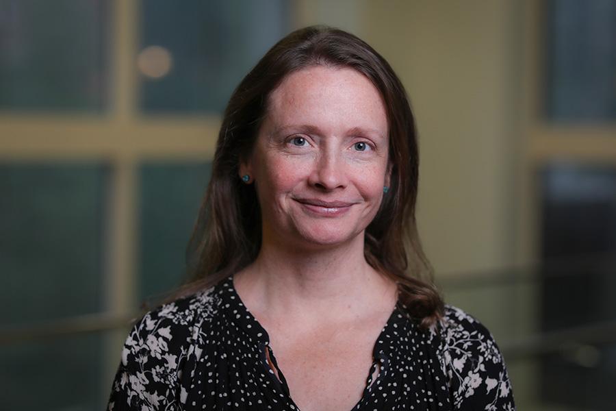 Elizabeth Hammock | Program in Neuroscience